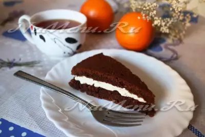 Шоколадно-апельсиновый пирог с кремом