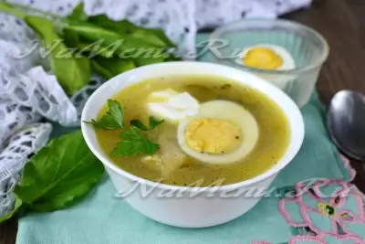 Щавельный суп с яйцом