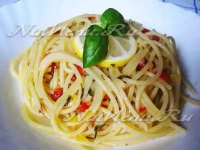 Спагетти с лимоном и базиликом