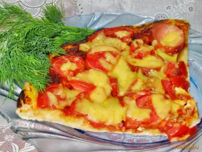 Пицца с сардельками и помидорами рецепт с фото
