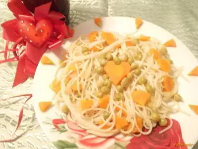 Спагетти с морковью и зелёным горошком рецепт с фото