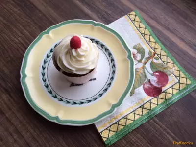 Шоколадно малиновые капкейки с творожным кремом рецепт с фото