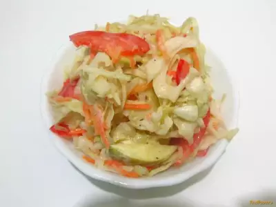Салат из капусты и сладким перцем рецепт с фото