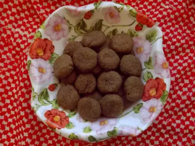 Шоколадное печенье с джемом рецепт с фото