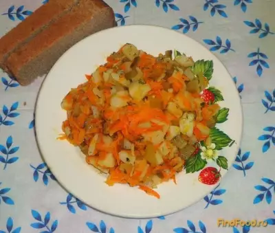 Салат из картофеля с маринованными огурцами  рецепт с фото