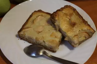 Яблочный пирог со сметанной заливкой рецепт с фото