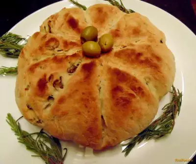 Быстрый хлеб с оливками и розмарином рецепт с фото