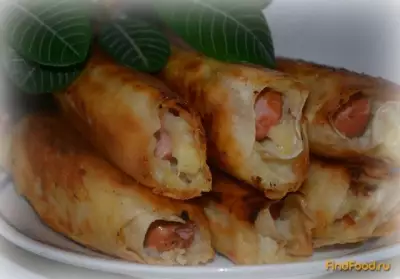 Сосиски в лаваше с картофельным пюре и сыром рецепт с фото