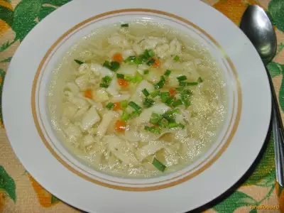 Суп на курином бульоне с домашней лапшой рецепт с фото