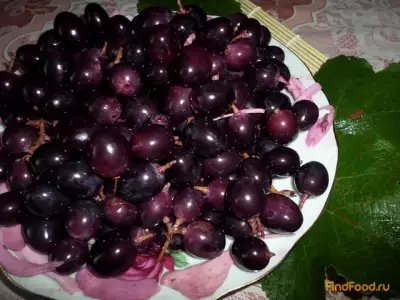 Моченый виноград с хреном