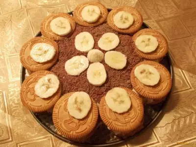 Творожный десерт с печеньем и фруктами рецепт с фото