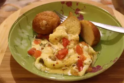 Жареный сыр с помидорами рецепт с фото
