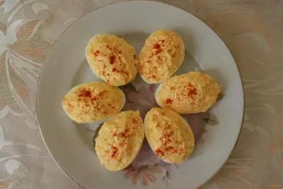 Фаршированные яйца с морковью и плавленным сыром рецепт с фото
