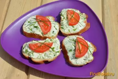 Бутерброды с творогом и садовой черемшой рецепт с фото