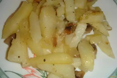 Картофель с шампиньонами в мультиварке рецепт с фото