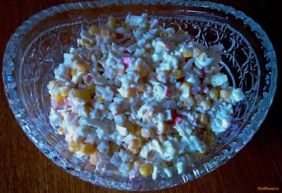 Салат из крабовых палочек и кукурузы рецепт с фото