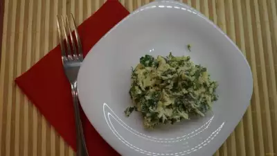 Яичный салат с сыром и зеленью рецепт с фото