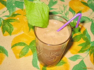 Шоколадно - молочный коктейль с бананами рецепт с фото