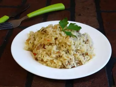Рис с тушенкой в мультиварке рецепт с фото