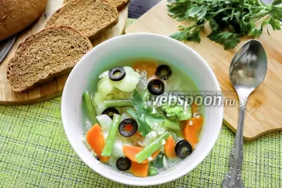 Овощной суп с маслинами