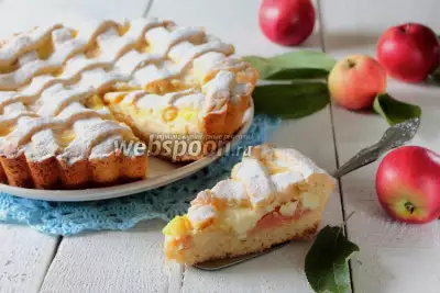 Яблочный пирог с ванильным кремом