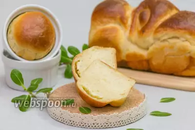 Хлеб на мучной заварке с сыром фета