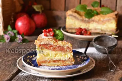 Насыпной пирог с творогом и яблоками фото