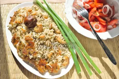 Рис с сушёными креветками и машем
