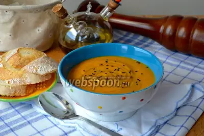 Морковный суп-пюре с белой фасолью