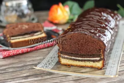 Шоколадный кекс с печеньем