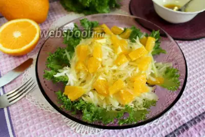 Салат из кольраби и апельсина