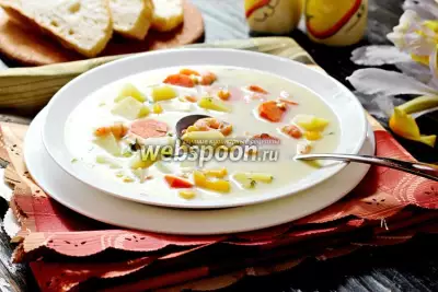 Суп сырный с креветками и кукурузой