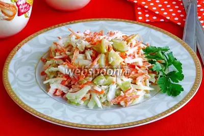Салат из топинамбура моркови и солёного огурца