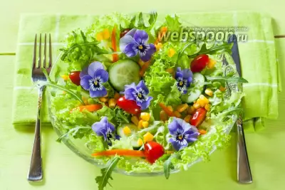 Салат с цветами
