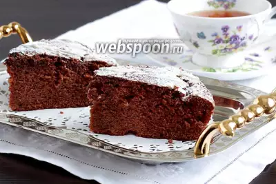 Шоколадный пирог с мятой и вяленой клюквой