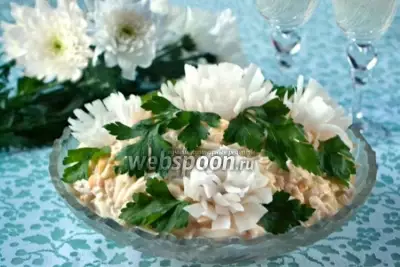 Салат «Белые хризантемы»
