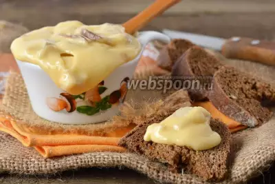 Мягкий плавленый сыр с грибами