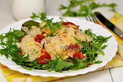Салат из дайкона с помидорами конфи