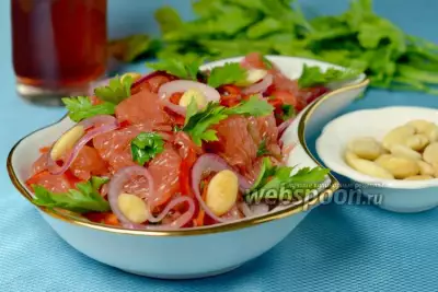 Салат с грейпфрутом и красным луком