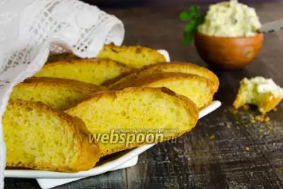 Мятно-апельсиновый хлеб с мятным маслом