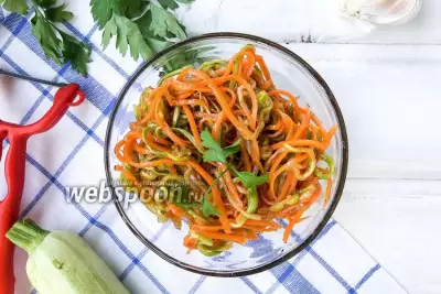 Кабачки с морковью по-корейски