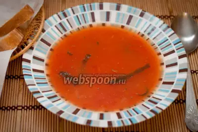 Томатный суп на курином бульоне
