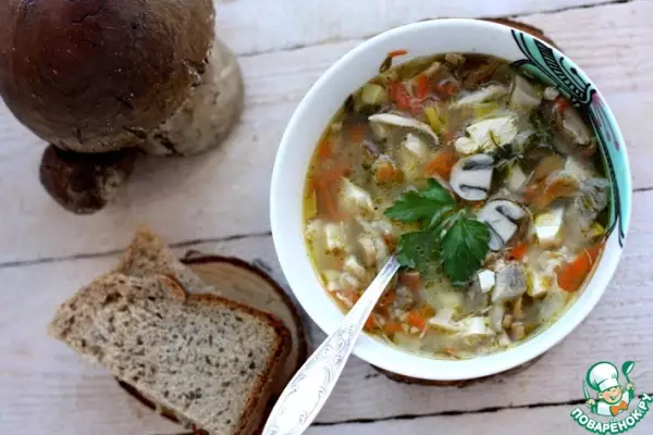 суп с солёными грибами и кускусом