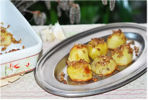 картофель запечeнный с семечками ароматный