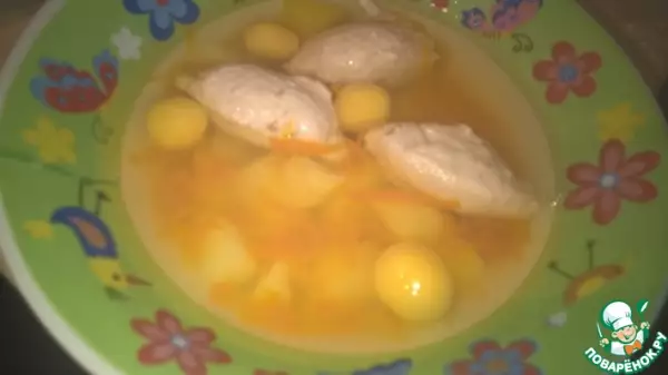 детский суп с кнелями и шариками