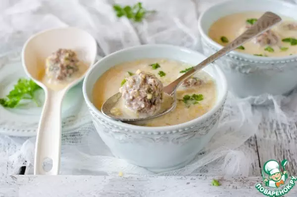 кукурузный густой суп с фрикадельками в мультиварке