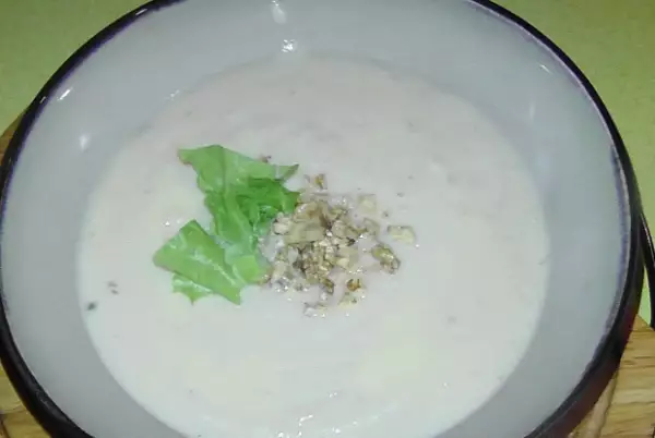 крем суп из тыквы с картофелем в молоке и орешками