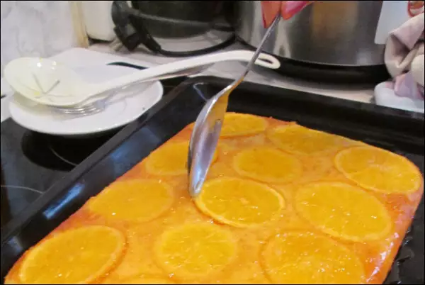 открытый апельсиновый пирог с карамелью