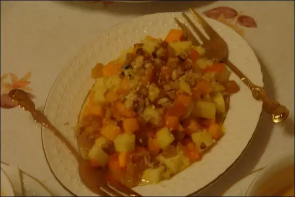 салат тыквенный с яблоками и изюмом оранжевое прикосновение