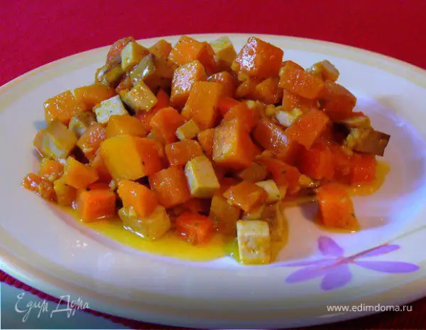 теплый салат из тыквы батата и моркови с пикантной заправкой